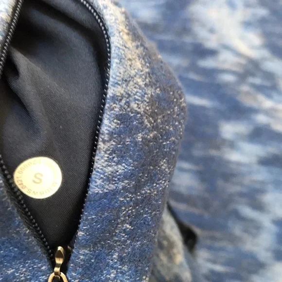 Lululemon Athletica mens small blue long sleeve 1/4 zip pullover tee. New! - Picture 7 of 7